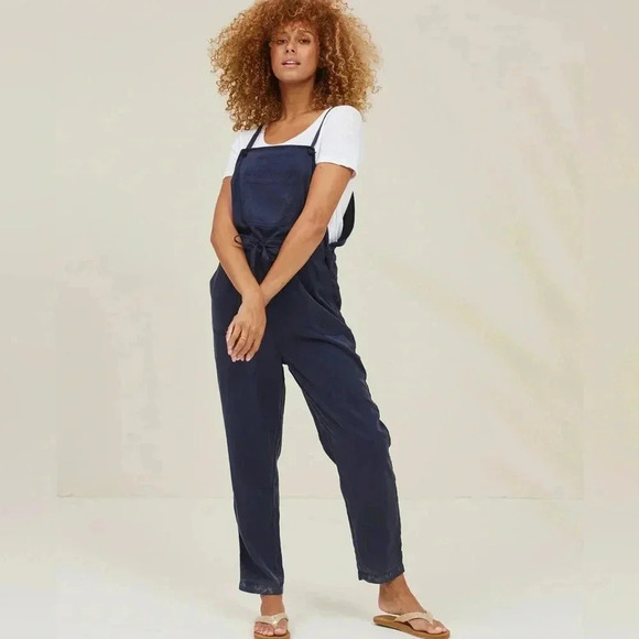 Fat Face Black Ellis Tencel Dungaree Jumpsuit Overalls Size 10 - Picture 1 of 8